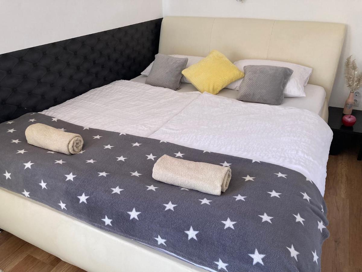 Origo Apartman エゲル エクステリア 写真